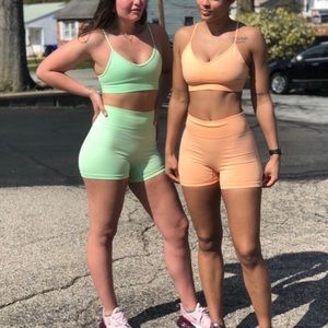 Peach workout set (never worn)